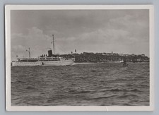 Helgoland - Dampfer in Fahrt -