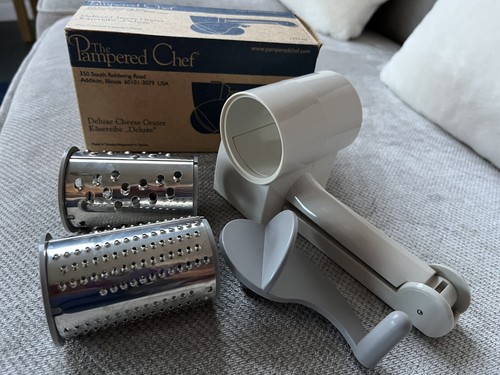 The pampered chef deluxe - pampered,