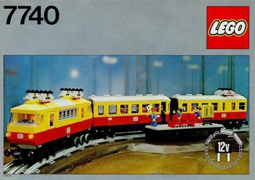 Lego 7740 passenger train - lego,