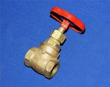 Muffenschieber 3/8" Messing