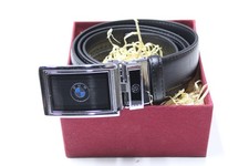 BMW Herrengürtel Kunstleder Leder Gürtel 115cm + ideal als Geschenk in Box