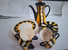Handmade Vintage 1961 Keramik Geschirr Set Kaffee/Mokka gelb schwarz weiß