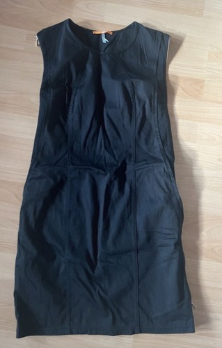Schwarzes kleid von boss - schwarzes,