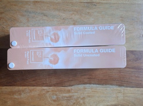 Pantone formula guide solid - guide,