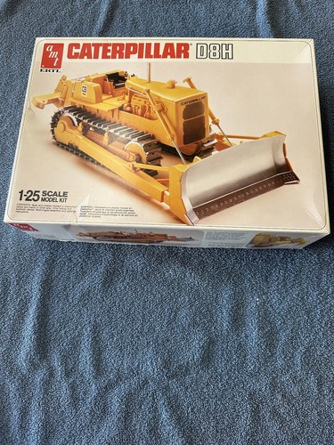 Amt ertl 6670 caterpillar - amt, d8h