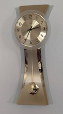 Pendeluhr Wanduhr AMS Gold aus Glas/Metall mit Batterie betrieb Zust. Neuwertig