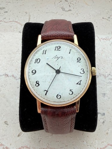 Eine schöne luch uhr de - eine,