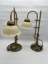 Alte Lampen im antik-Stil