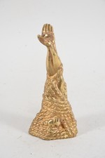 Q43B72- Messing Skulptur Hand datiert 1984