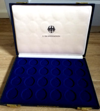 Münzenkassette für 5 DM Gedenkmünzen.