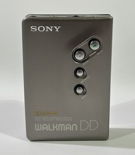 Retro Sony Walkman WM-DD 11