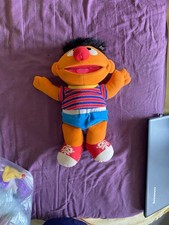 Ernie Kitzel Mich, Sesamstrasse