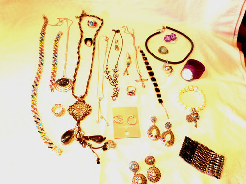 Modeschmuck konvolut aus - konvolut,