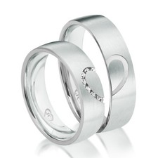 2 x Trauringe Eheringe mit Herzform Zirkonia Partnerringe Silber 925 + Gravur