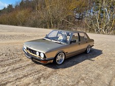 1:18 BMW 528i E28 Tiefer