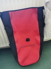 Gebraucht aber in einem sehr guten Zustand. 