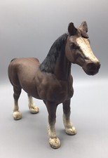 Großes schweres metall - metall, pferd