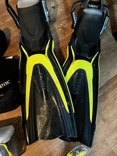 Tauchequipment Tusa Brille, Schnorchel, Floßen, Schuhe wie neu 43./44