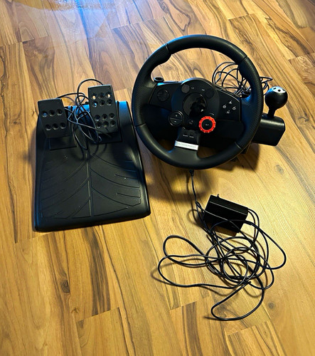 Logitech driving force - logitech,