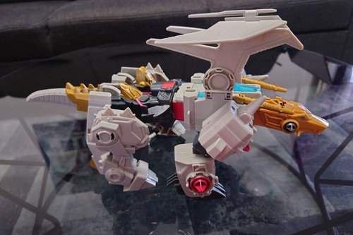 Hasbro transformes bumblebee - hasbro,