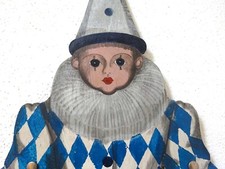 großer bayerischer Künstler Harlekin Hampelmann Holz bemalt Handarbeit