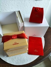 Omega Uhrenbox Holz im Karton 