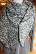 INVERO Dreiecktuch Neele; Oliv