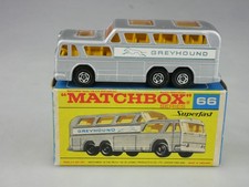 66-A Greyhound Coach - 53667 Matchbox Superfast