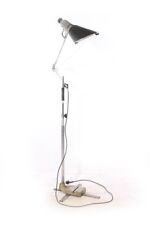 alte Stehlampe Stativlampe