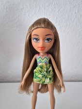 Bratz Barbie Puppe Yasmin