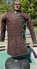 Brauner Gambeson, grüne