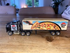 Matchbox Convoy Kenworth + Trailer "Pizza Hut" in rot/weiß