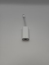 Apple Thunderbolt 3 (USB-C)