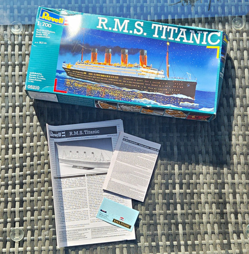 5730gk revell s - r.m.s., titanic