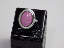 Schöner Designer Ring Pink
