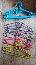 18  Kinder Kleiderbügel Kunststoff 30 cm blau lila pink grün Baby Bügel