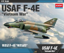 Academy 1/32 USAF F-4E
