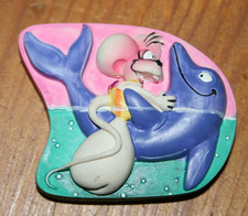 Diddl mit Delfin * Magnet Pin für Pinnwand * Delfin