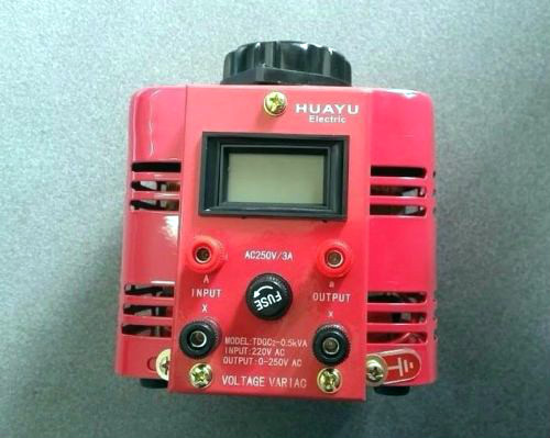 Auto variabler trafo - auto, 2a