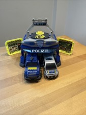 Tragbare Polizei Station mit zwei Fahrzeugen 