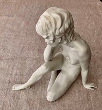 Kaiser Porzellan, sitzender Frauen Akt, Mod. 489 Gawantka, leicht eingestaubt