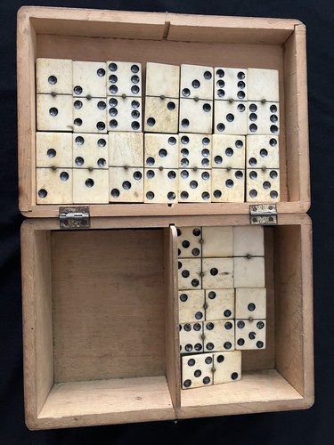 Domino steine altes - domino, *