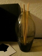 PARTYLITE Vase Duftölvase Siena P90043 Glas bernstein Rattanstäbe Geschenkbox²