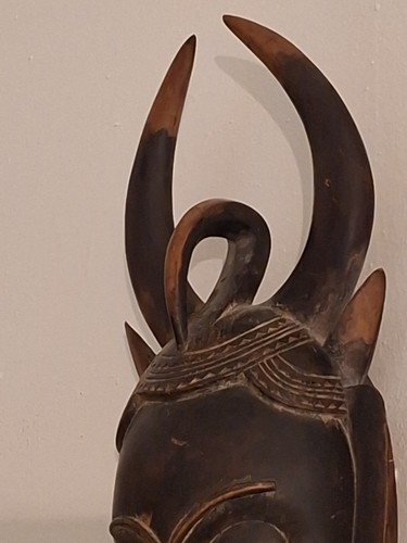 Afrikanische maske aus holz - afrikanische,