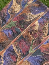 9 Meter Deko - Stoff mit Golddruck  100% Baumwolle