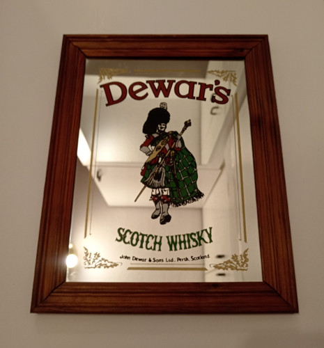 Dewar scotch whisky werbe - dewar’s,