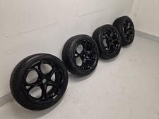 Winterkompletträder wurden gefahren auf einem Alfa Romeo Spider