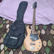 Yamaha broad bass - bb234, near