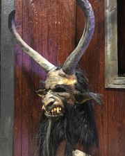 Skurrile Krampus Maske mit