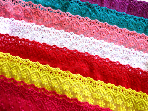 Spitze mit stickerei viele - spitze,